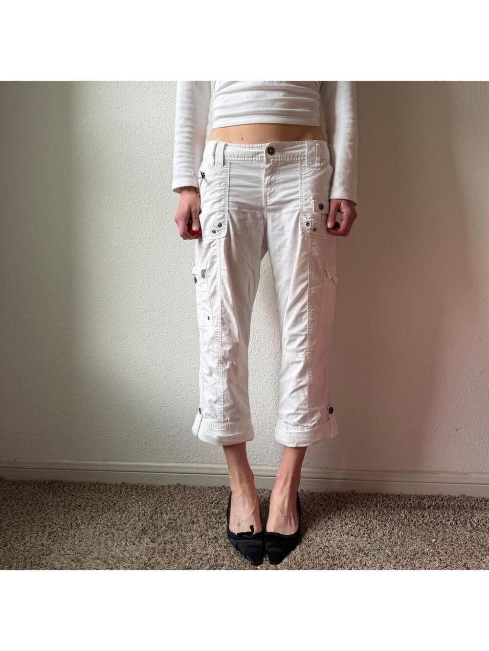 Vintage authentic y2k low rise wide leg flare white cropped cargo capris